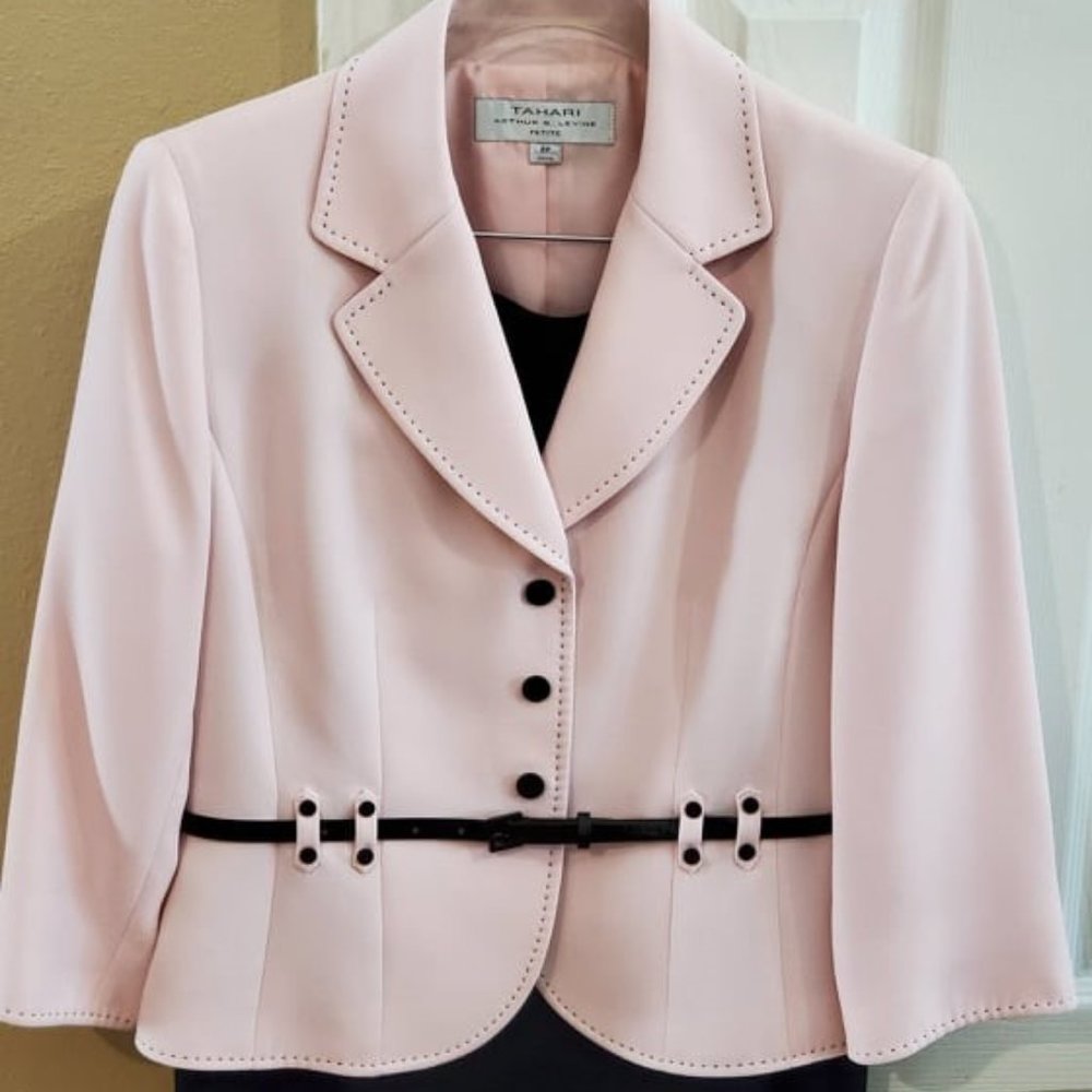 Tahari Skirt Suit Career Size 8P